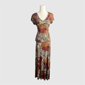 Susan Lawrence Floral Top and Skirt Two Piece Set